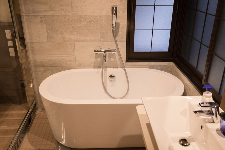 Bathroom 4, Hotel Miyajima Villa, Hatsukaichi
