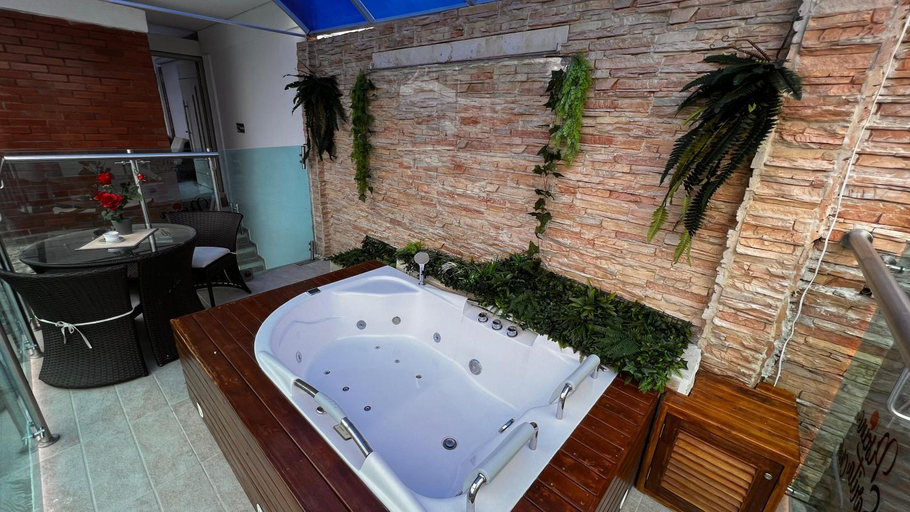 Bathroom 3, PISCINA SARITA CLUB BOUTIQUE, Girardot