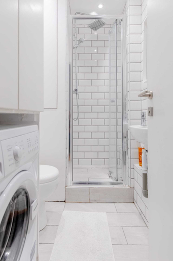 Bathroom 3, Homely 2BD Flat W/private Patio Near Maida Vale!, London