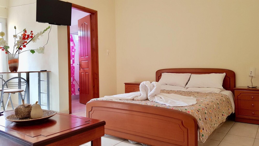 Bedroom 3, Irene s Studio in Chania, Crete