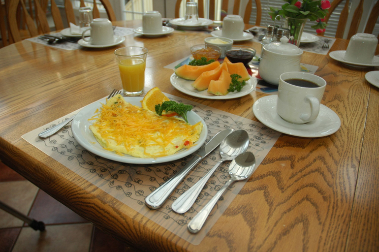 Food & Drinks, Windsor Guest House, Greater Vancouver