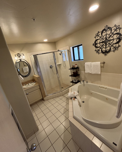 Bathroom 25
