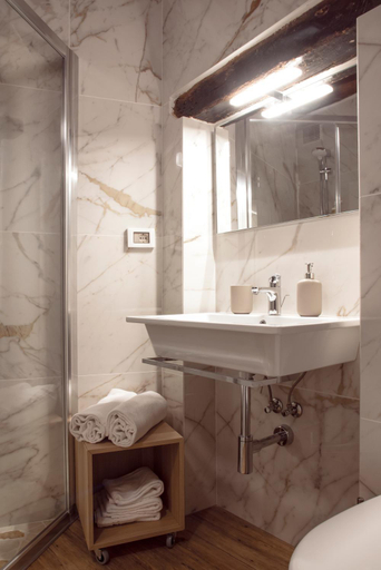 Bathroom 5, Il borgo Casteldelci, Pesaro E Urbino