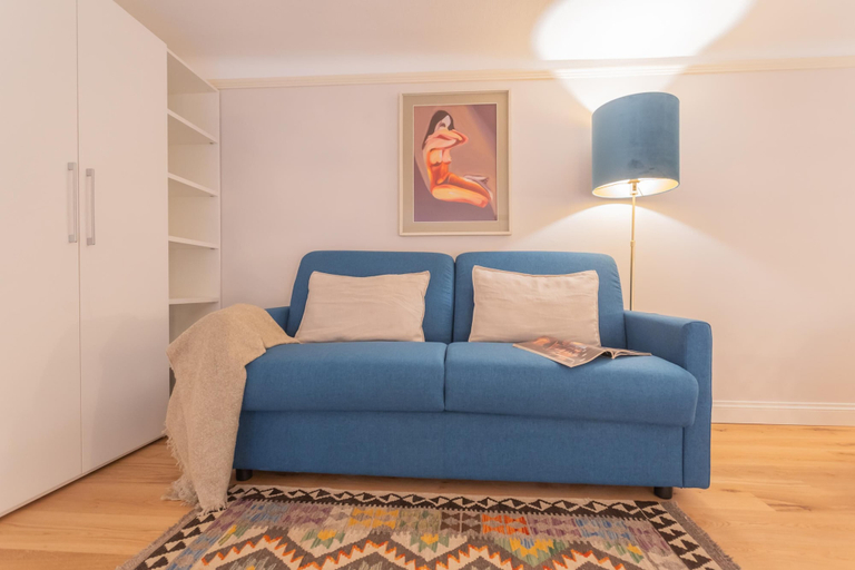 Others 2, Cinque Giornate 70 Suites - Afrodite, Como