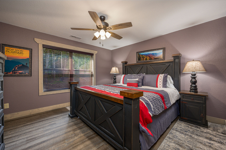 Bedroom 2, Smoky Pines Chalet, Sevier