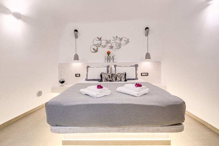 Bedroom 4, Tiara Suites, South Aegean