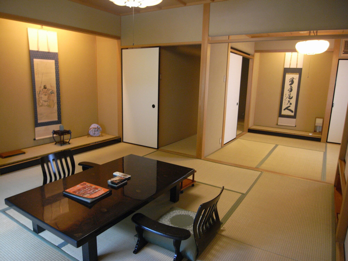 Kawakamiya Kasuitei, Gero