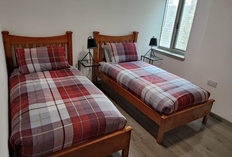 Bedroom 5, Rooms in Inverness, Highland