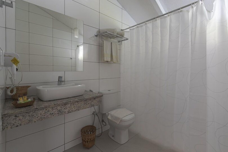 Bathroom 4, Resort Fazenda 3 Pinheiros, Resende