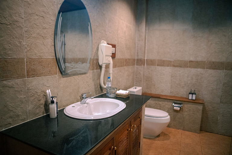 Bathroom 3, Pakse Hotel & Restaurant, Pakxe
