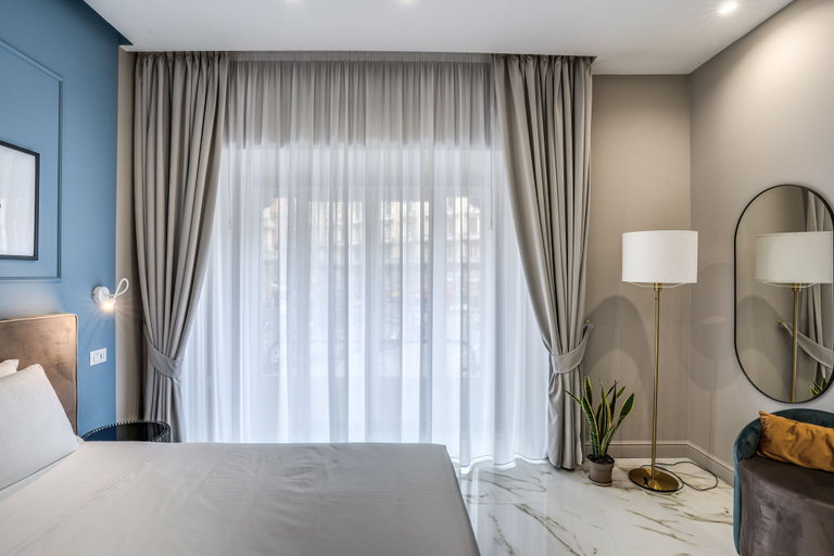 Bedroom 5, THE OASIS, Napoli