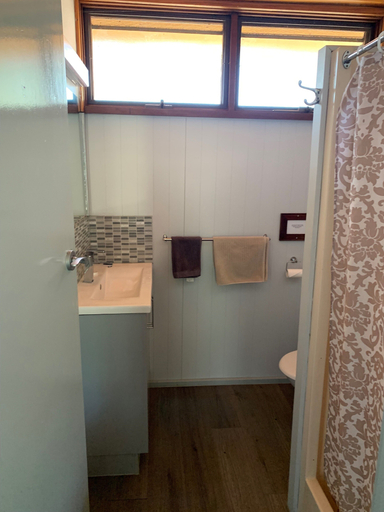 Bathroom 4, Happy Wanderer Holiday Resort Grampians, Horsham Bal