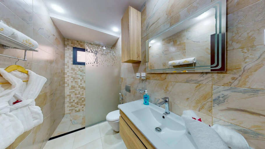 Bathroom, Kingdom Luxury Hotel, Cheraga