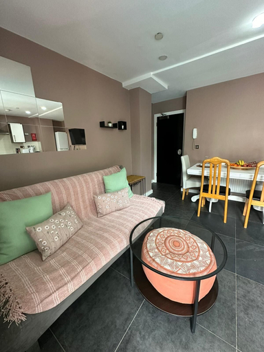 Bedroom 2, Beautiful 1-bed Apartment in Cardiff, Cardiff