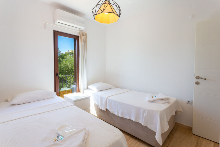 Bedroom 2, Sea Garden Kaş Hotel, Kaş
