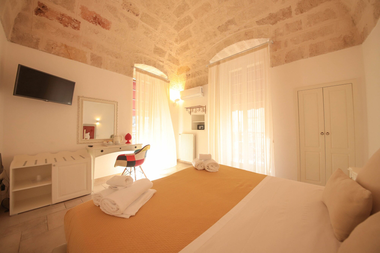 Bedroom 4, Sogno d'Epoca 1822 B&B, Bari