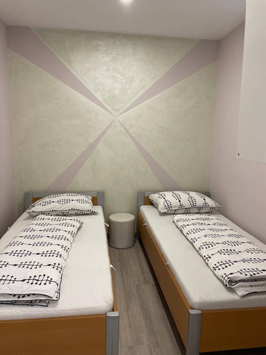 Bedroom 3, Beautiful 2-bed Apartment in Wien, Wien