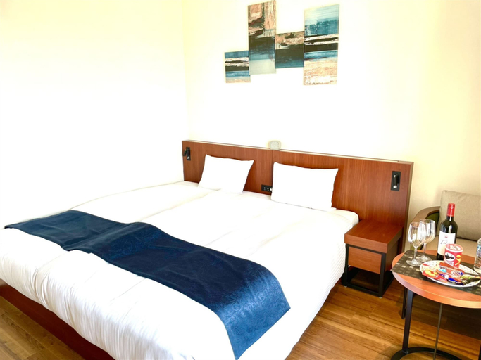Bedroom 25