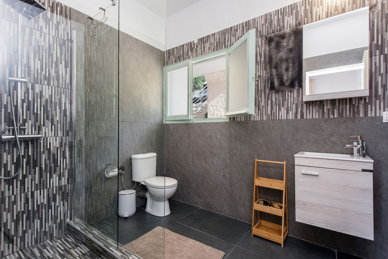Bathroom 5, Reana Elegant Apartments by Konnect, Barbati, Ionian Islands