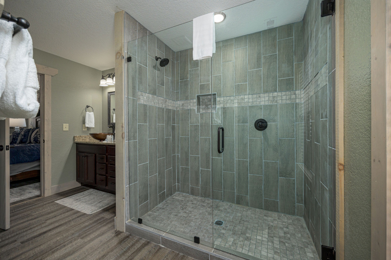 Bathroom 3, Smoky Pines Chalet, Sevier