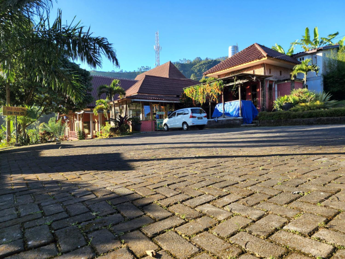 3, Istana Petani Hotel, Pasuruan