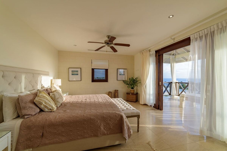 Bedroom, Infinity House by Blue Sky Luxury