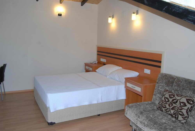 Bedroom 2, Dalyan Palmiye Resort, Ortaca