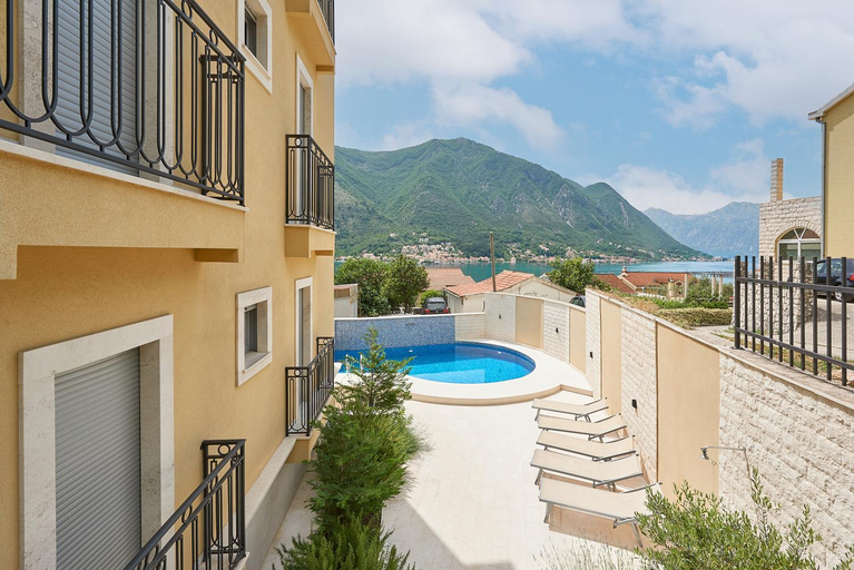 Sport & Beauty 2, 2MONTENEGRO LIMETA APARTMENTS with pool