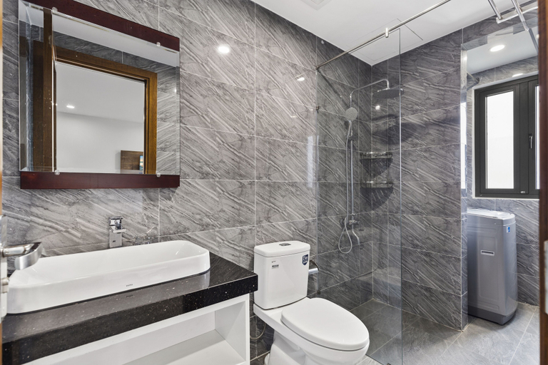 Bathroom 3, M.IA BEACH HOTEL & APARTMENT DA NANG, Da Nang