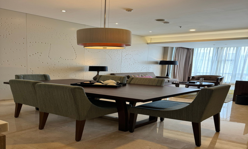 Dining Room 29