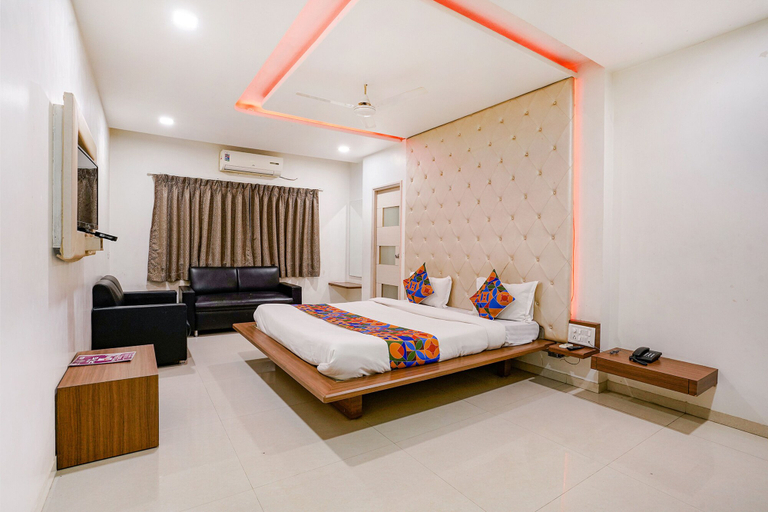 Bedroom 1, Fabhotel Rvg, Vadodara