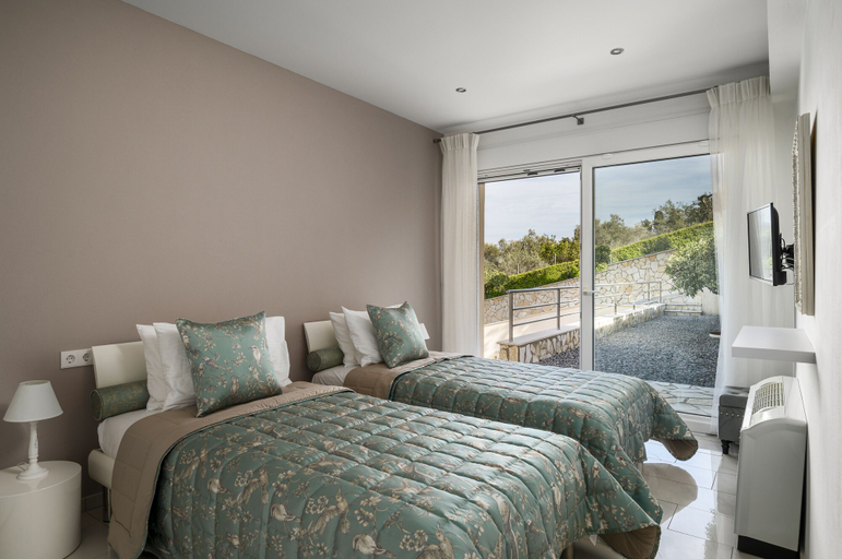 Bedroom 4, Euphoria Seaview Residences with Shared Pool by Konnect, Ionian Islands