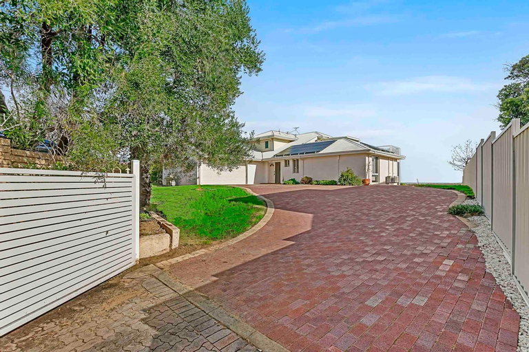Exterior & Views 1, Arcadia Beachfront Retreat, Mandurah