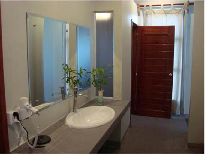 Bathroom 4, Memoria Palace & Resort, Pailin