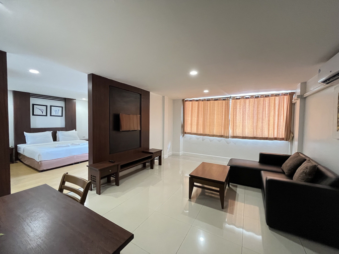 Bedroom 4, Laemchabang City Hotel, Si Racha