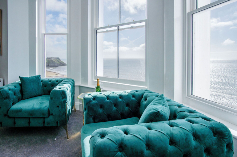Others 5, St Catherine's View - 2 Bedroom - Panorama - Tenby, Pembrokeshire
