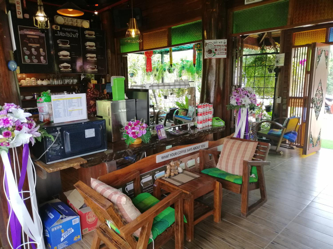 Food & Drinks, Heanmaeloung Resort, K. Mae On