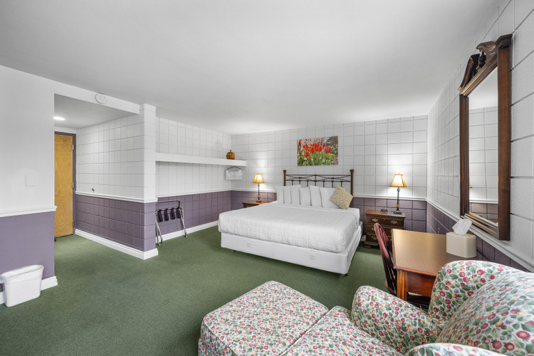 Bedroom 3, The Fountain Inn, Ottawa