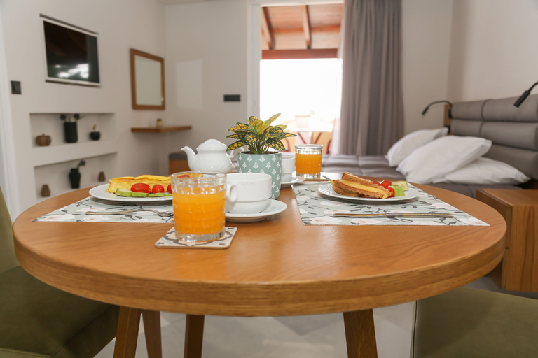 Food & Drinks 5, Heaven Apartments, Crete