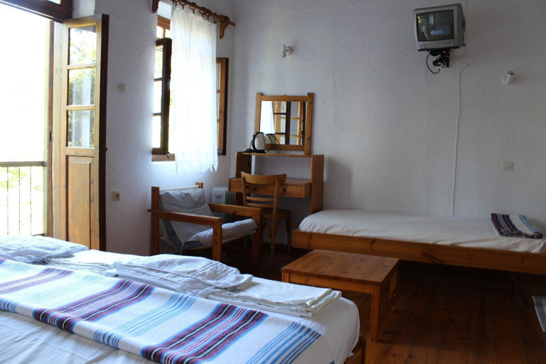 Bedroom 4, Sotos Pension, Thessaly