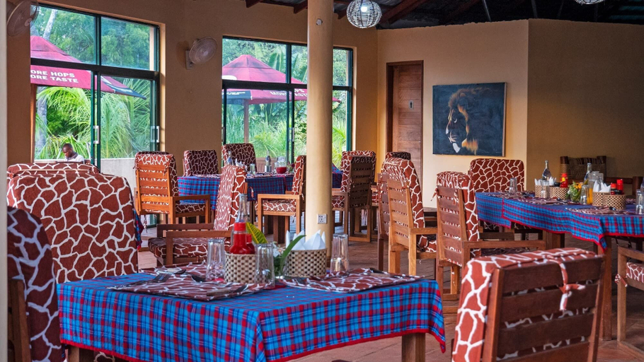 Food & Drinks 5, Borabora Luxury Tented Camp, Msambweni
