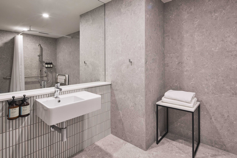 Bathroom 3