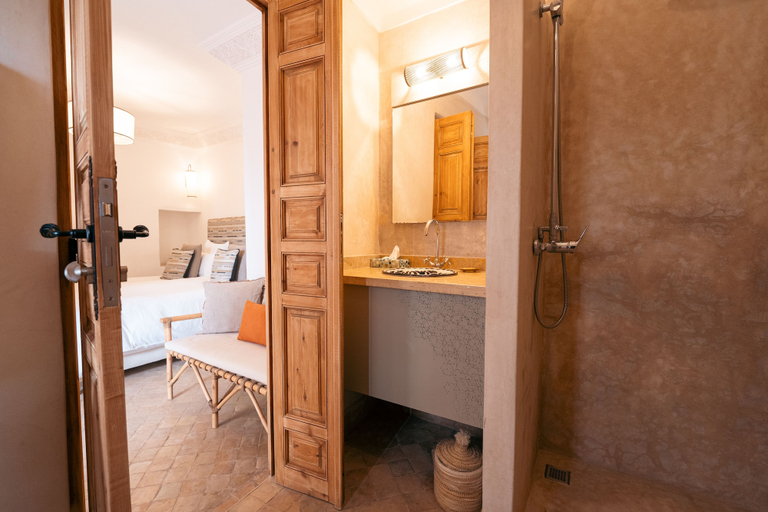 Bathroom 5, Ryad Selyen, Marrakech