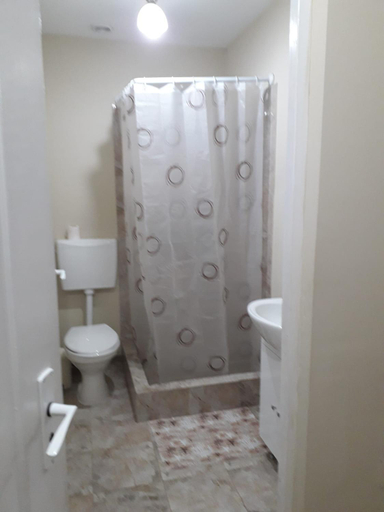 Others 2, Casa Andrei Retezat, Totesti