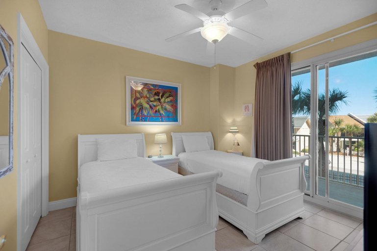 Bedroom 3, Treasure Island 0212, Bay