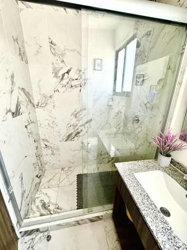 Bathroom 5, Casa Bugambilias, Miacatlán
