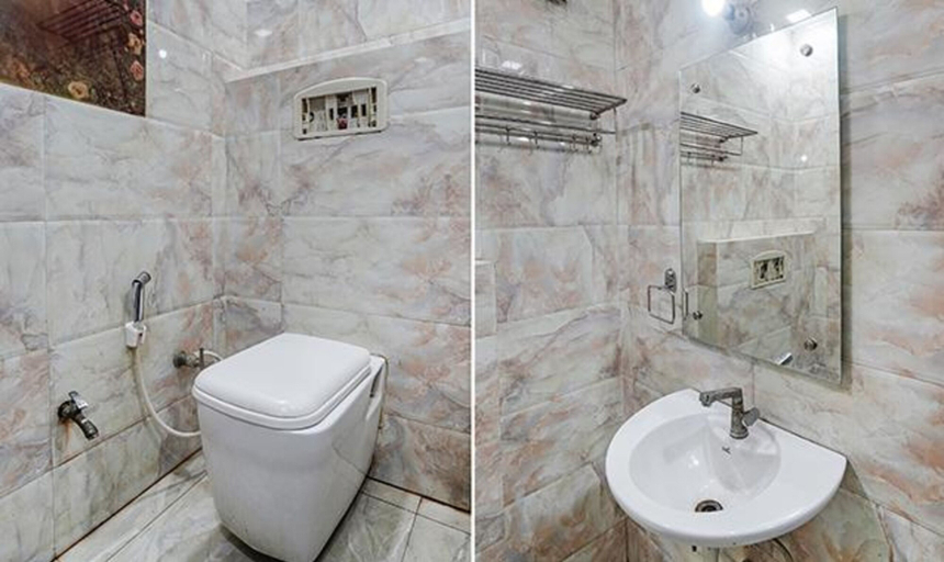 Bathroom, Fabexpress Taj Prince, Agra