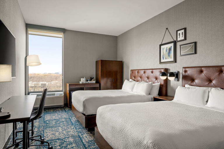 Bedroom 3, Four Points by Sheraton Chicago Westchester/Oak Brook, Cook