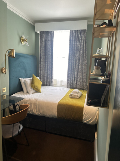 Bedroom 2, Bloomsbury Palace Hotel, London