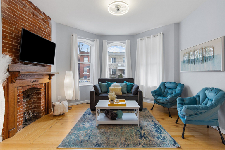 3963: Blooming Memories by JZ Vacation Rentals, Saint Louis
